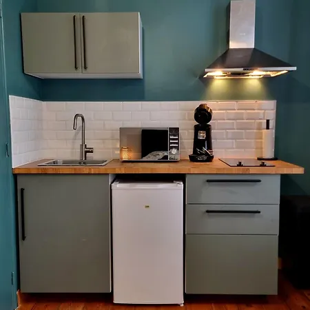 N4 - Cosy A Deux Pas Du Coeur De アパート